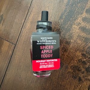 Spiced Apple Toddy Bath & Body Wallflower